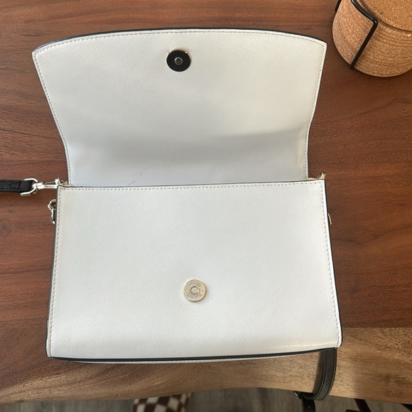 Kate Spade Carson Convertible Crossbody - Picture 4 of 4